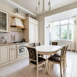 Фотография квартиры Квартира Двухкомнатная Классическая на Большой Красной 63