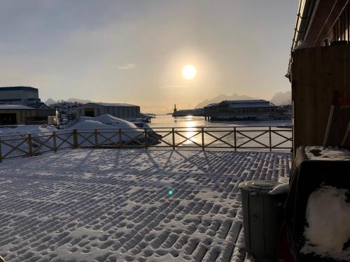 Фотография гостевого дома Nora's Waterfront Cabin