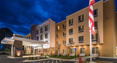 Фотография гостиницы Fairfield Inn & Suites by Marriott Leavenworth