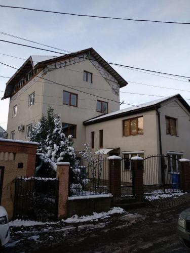 Фотография хостела Под крышей