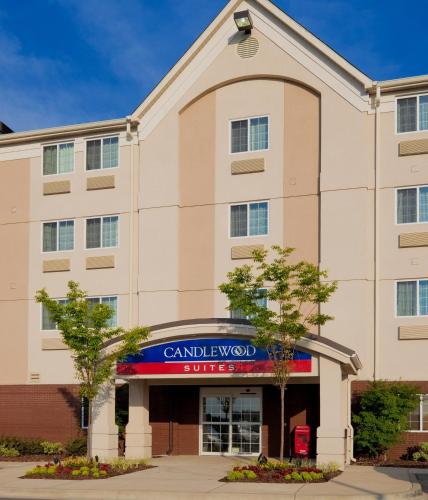 Фотография гостиницы Candlewood Suites Alabaster, an IHG Hotel