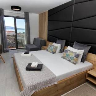 Фотографии мини отеля 
            Azur