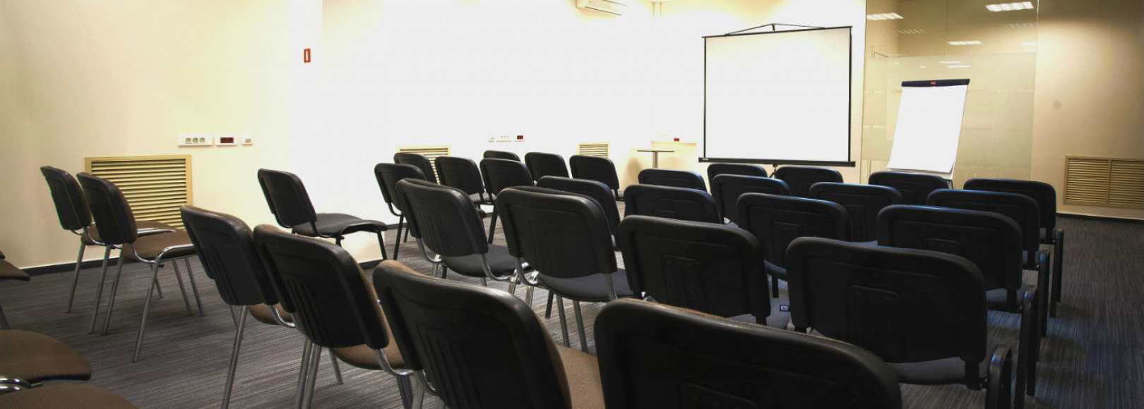 Фотография конференц-зала Альфа