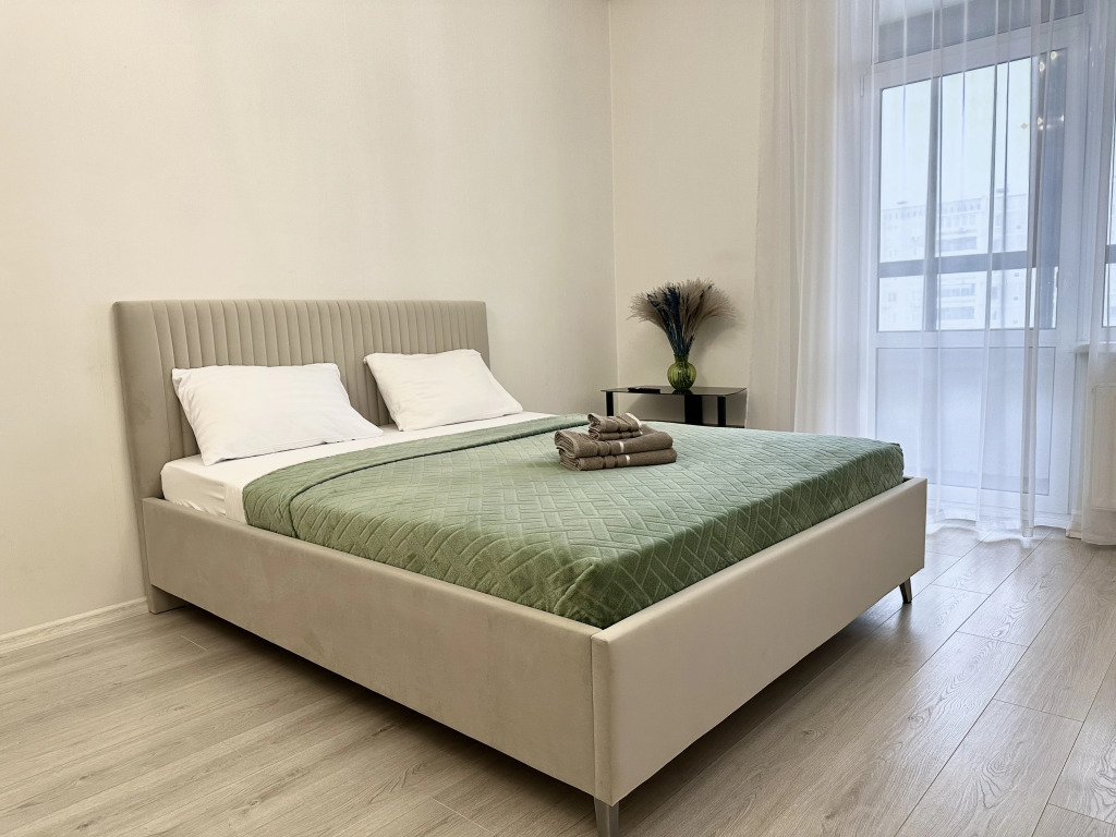 Фотография квартиры Квартира Просторная уютная и современная студия  на Родонитовой 35