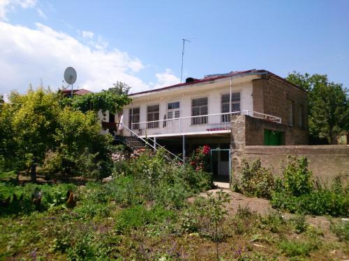 Фотография гостевого дома Artush & Donaras B&B