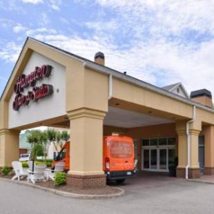 Фотографии гостиницы
Hampton Inn & Suites Newport News-Airport - Oyster Point Area