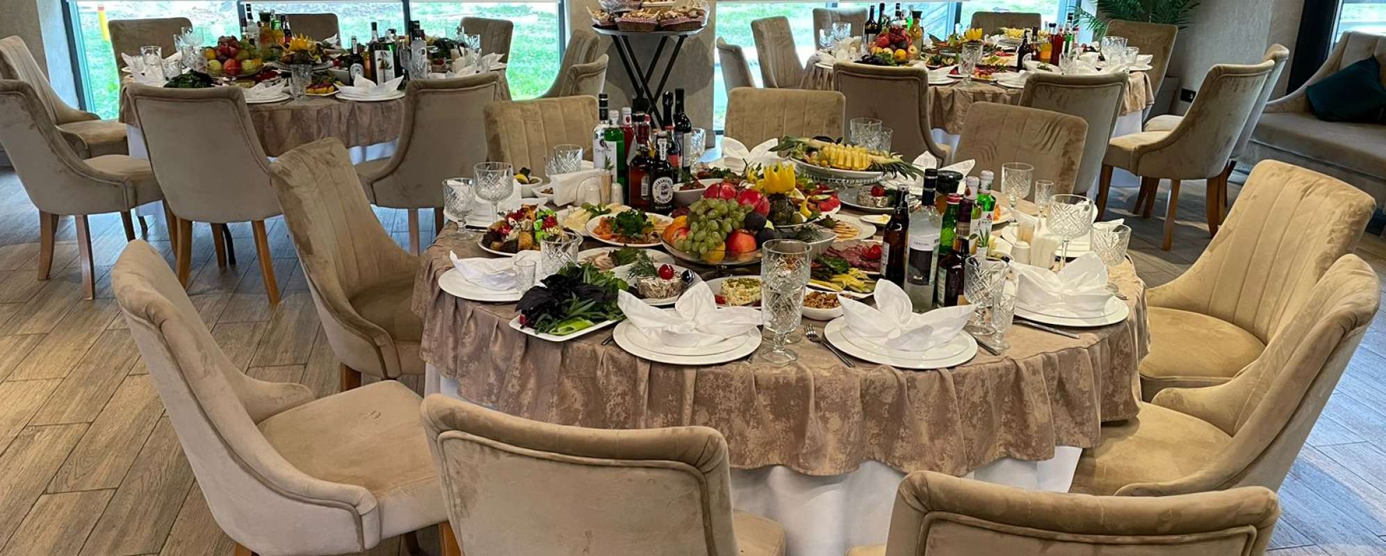 Фотографии банкетного зала Зал ресторана Лесной Дух