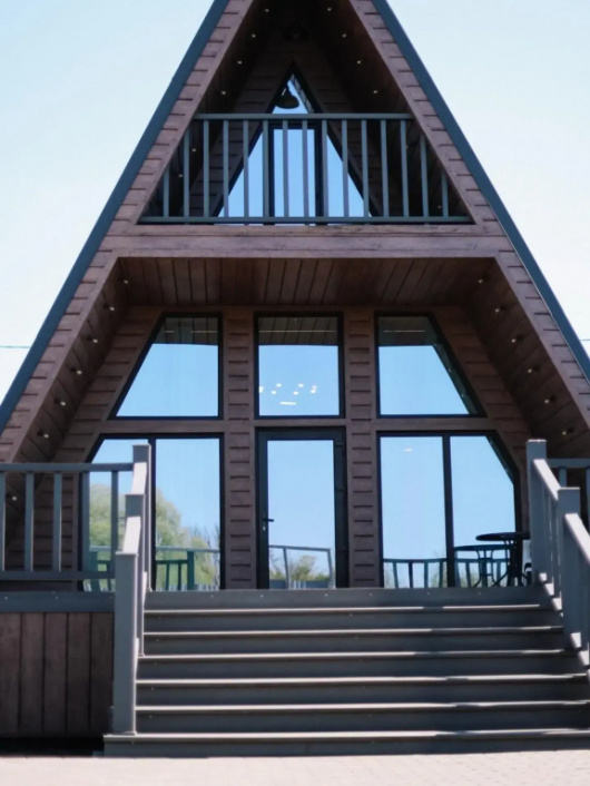 Фотографии Коттеджа 
            Коттедж на базе отдыха АлексА