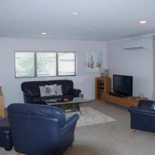 Фотографии апарт отеля
Ocean Breeze Resort Pauanui