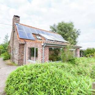 Фотографии гостевого дома 
            Vintage Chalet with Private Garden near Forest in Westouter