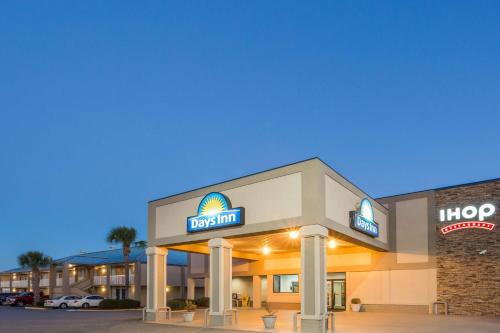 Фотография гостиницы Days Inn by Wyndham Adel-South Georgia-Motorsports Park