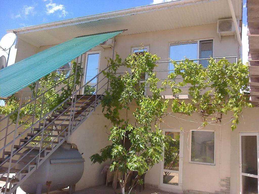 Фотография Коттеджа Druzhby Holiday House