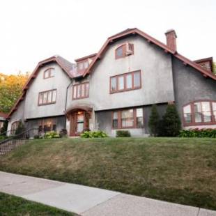 Фотографии мини отеля
Leonard at Logan House