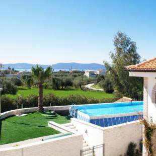 Фотографии гостевого дома
Perikleshills