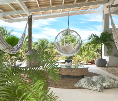 Фотография гостевого дома Villa Caribou