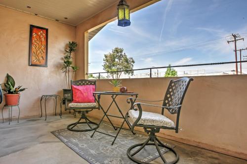 Фотографии гостевого дома
Unique Long Beach House with Garden, Grill and Balcony!