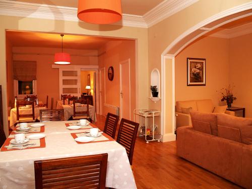 Фотография гостевого дома Hostal Canigó