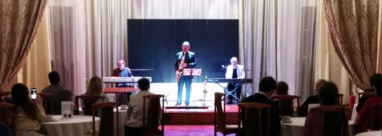 Фотография банкетного зала ДК городского округа Ревда Зал Торжеств