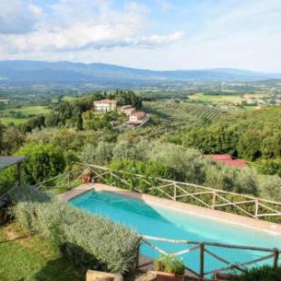 Фотографии базы отдыха 
            Petrolo