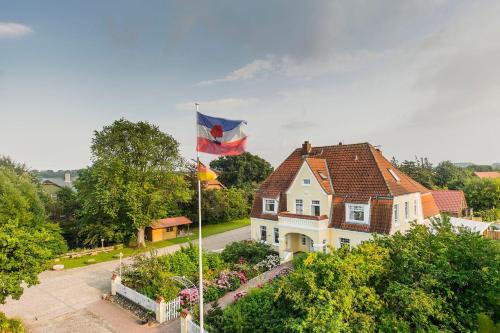 Фотография гостевого дома Altes-Landhaus-Ferienwohnung-Schleswig-Holstein