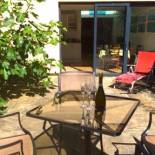 Фотография гостевого дома Thomas Street Townhouse - 4 Bedrooms & Courtyard Garden