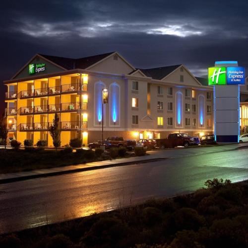 Фотография гостиницы Holiday Inn Express Hotel & Suites Richland