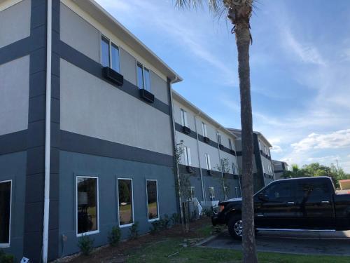 Фотография гостиницы Best Western Plus Lafayette Vermilion River Inn & Suites