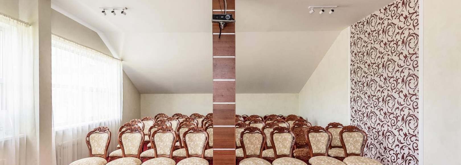 Фотография конференц-зала Аристократ