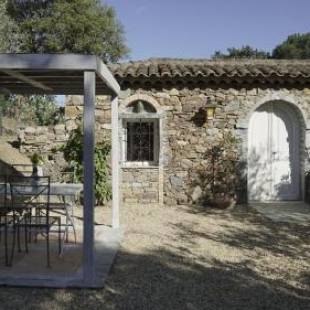 Фотографии гостевого дома
La Maison des Oliviers