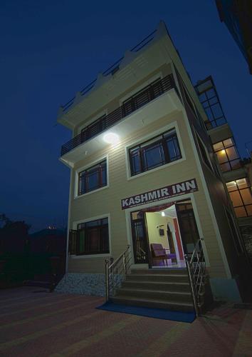 Фотографии гостиницы 
            Hotel Kashmir Inn