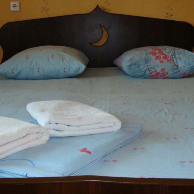 Фотографии квартиры
Апартаменты Квартирный Вопрос на Артема 155