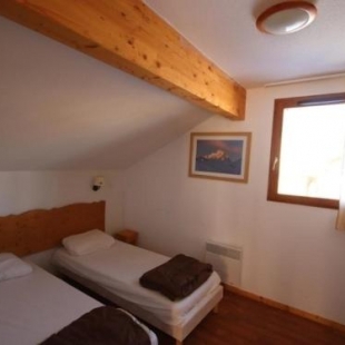 Фотография гостевого дома Chalet Le Dévoluy, 4 pièces, 8 personnes - FR-1-504-433