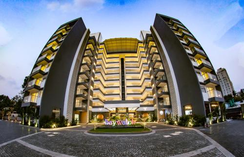 Фотография гостиницы Kent Baywatch Suites