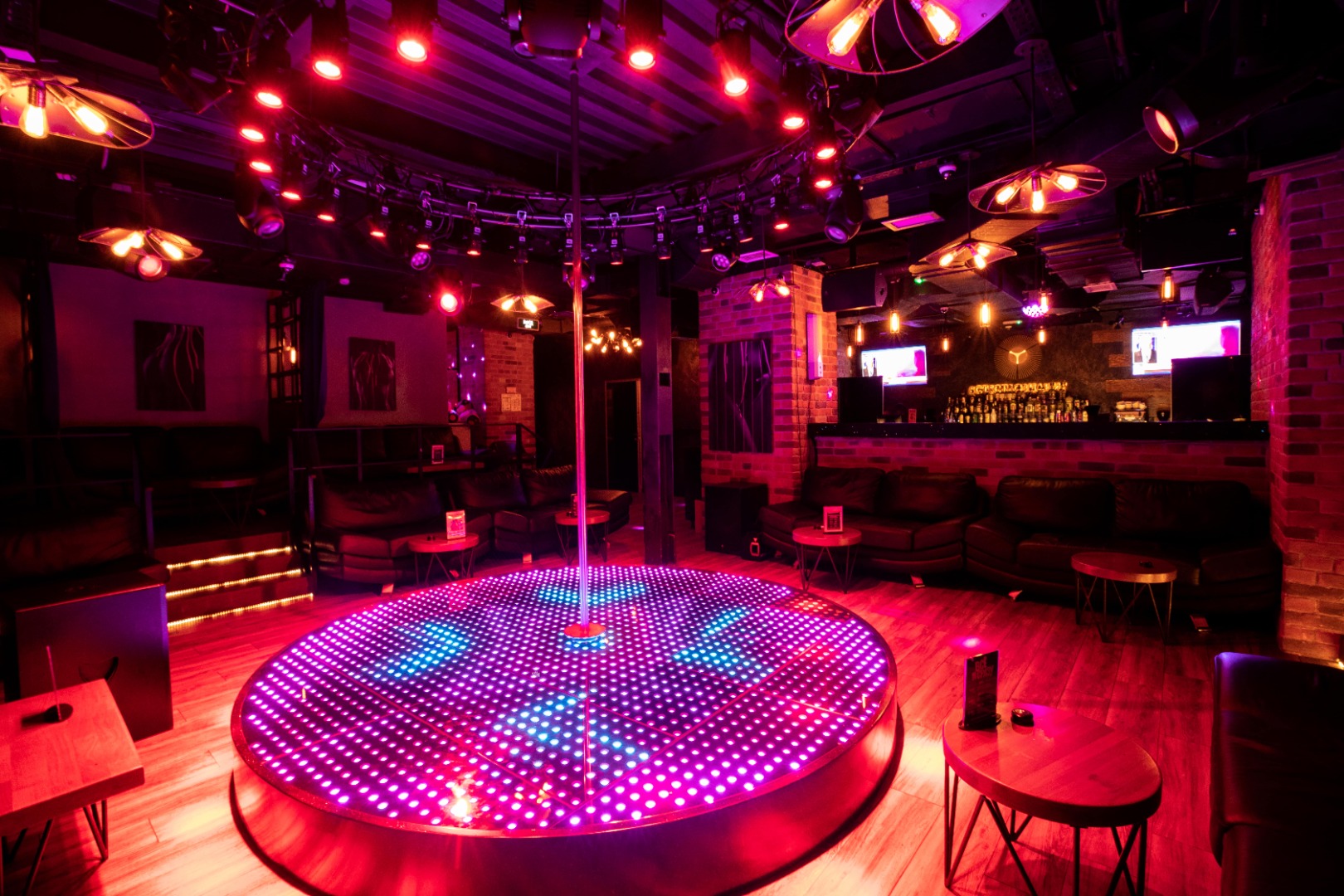 Фотография стриптиз-клуба Стриптиз-бар Естествознание