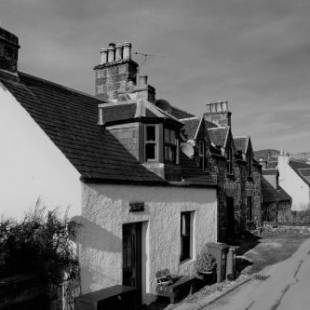 Фотографии гостевого дома 
            Crossroads Cottage - Loch Ness