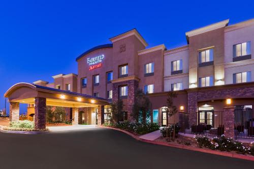 Фотография гостиницы Fairfield Inn & Suites Riverside Corona/Norco