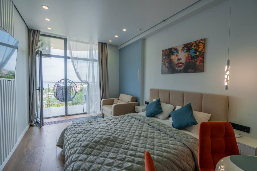 Фотография квартиры Апартаменты LS-Art-Only You с прямым видом на море с 4 этажа