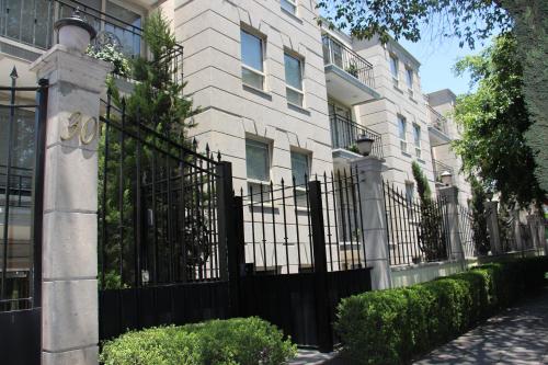 Фотография гостиницы Suites Obelisk