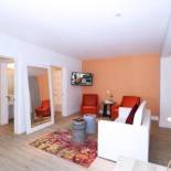 Фотография гостиницы Oceanside Hotel and Suites