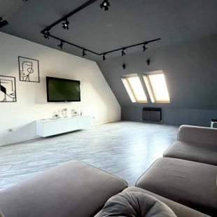 Фотография квартиры Квартира Неотель мансардная у Чернавского моста, Петровского сквера