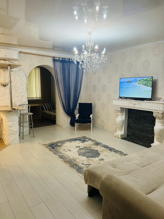 Фотография квартиры Квартира Уютная евродвушка с отдельным входом и личным навесов для авто