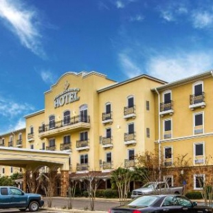 Фотография гостиницы Evangeline Downs Hotel, Ascend Hotel Collection