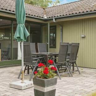 Фотографии гостевого дома
Two-Bedroom Holiday home in Ebeltoft 6