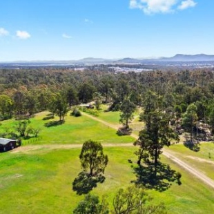 Фотография гостевого дома Hunter Hideaway Cottages