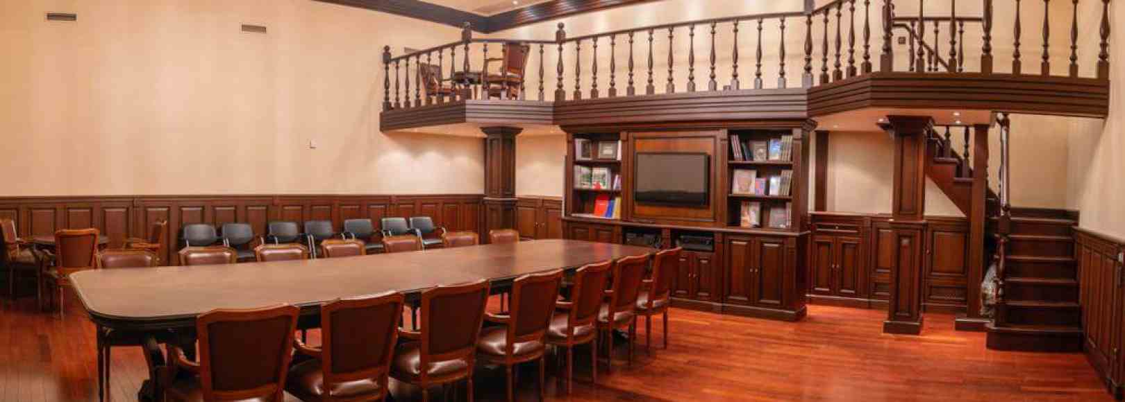 Фотография лофта IRRI-LOFT VIP-переговорное пространство