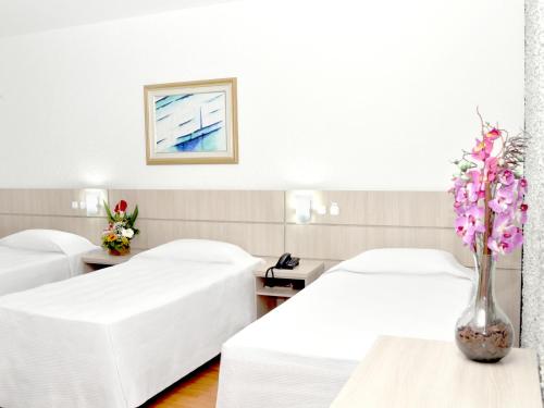 Фотография гостиницы Caravelle Palace Hotel