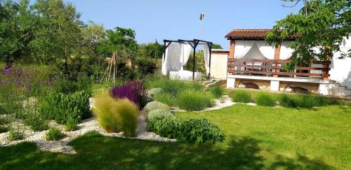 Фотография гостевого дома Holiday Home Ulika