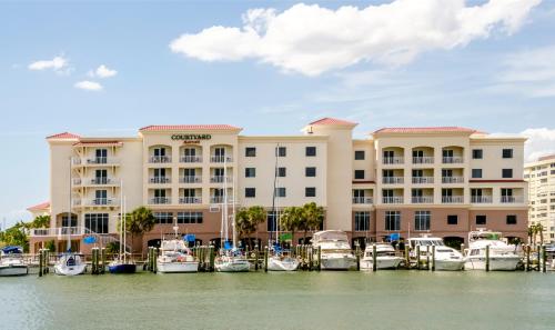 Фотография гостиницы Courtyard by Marriott St. Petersburg Clearwater/Madeira Beach