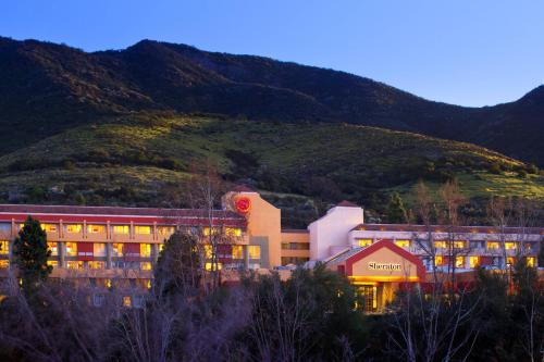 Фотография гостиницы Sheraton Agoura Hills Hotel