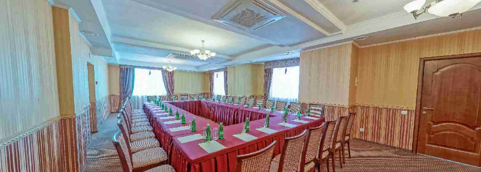 Фотография конференц-зала Красный